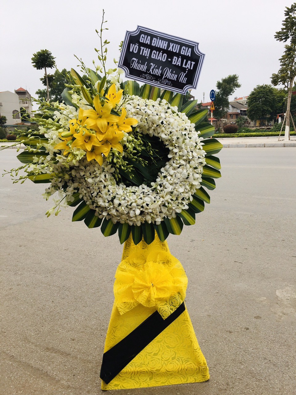 Hoa Chia Buồn CB27 - Điện hoa Nam Định -Shop hoa tươi, cửa hàng hoa tươi uy  tín tại Nam Định
